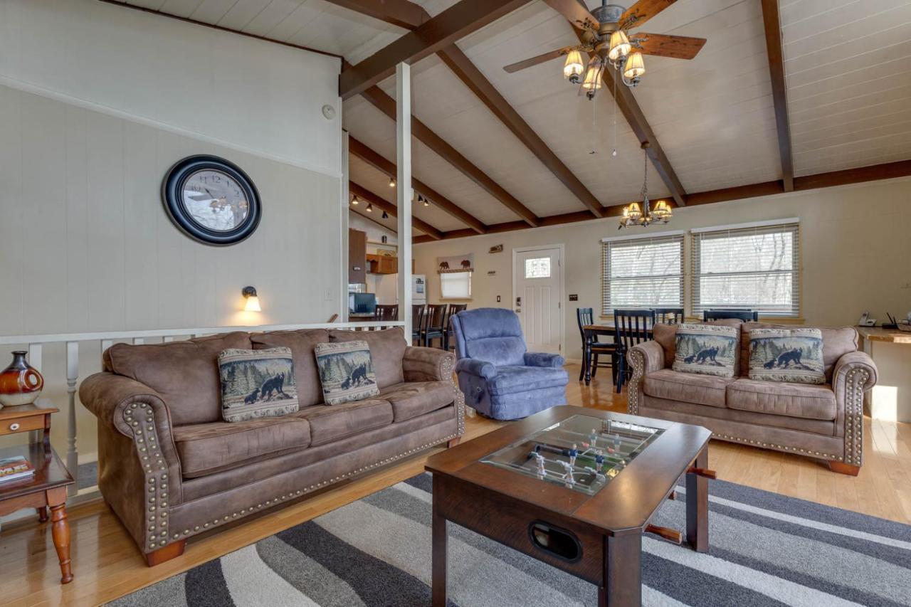גטלינבורג Bear View Chalet, 3 Bedroom, Pool, Pets, Arcades, Wifi, Hot Tub, Sleeps 12 מראה חיצוני תמונה